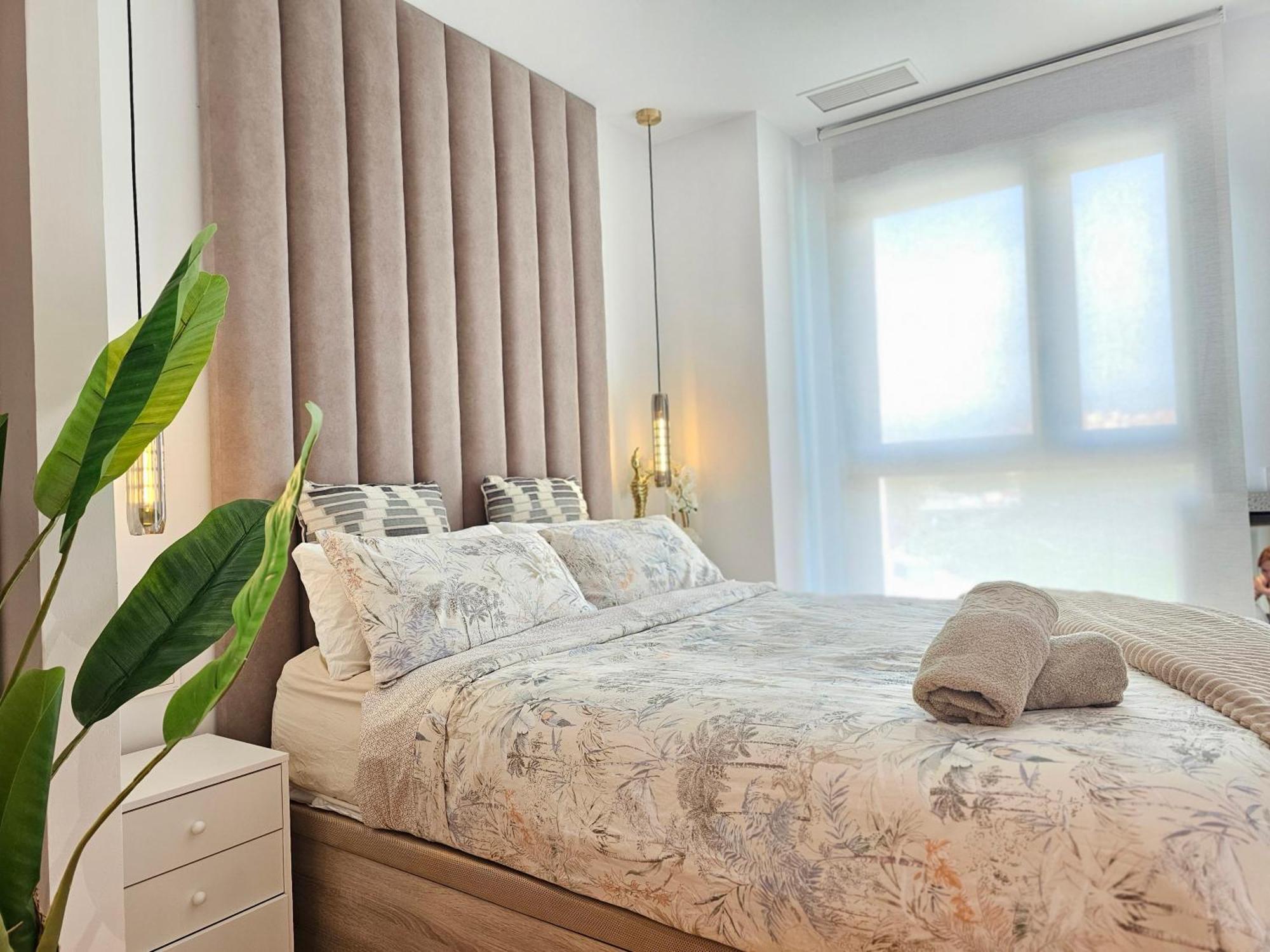 Sky Urban Torre Sur Apartament